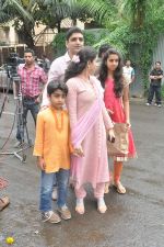 Shaina NC at Arpita_s Ganpati celebrations in Mumbai on 9th Sept 2013 (42).JPG